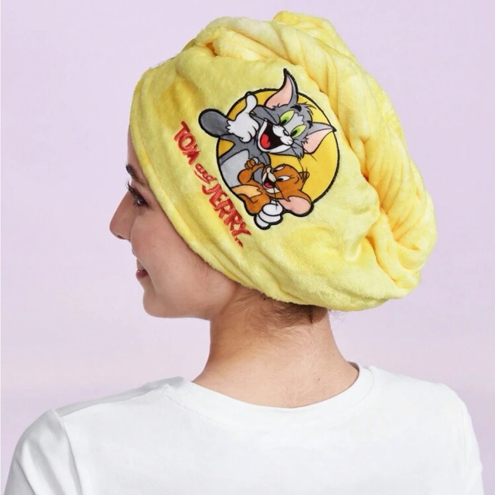 TOM & JERRY X Rebellious Rose Cartoon Printed Yellow Plush Hair Drying Cap